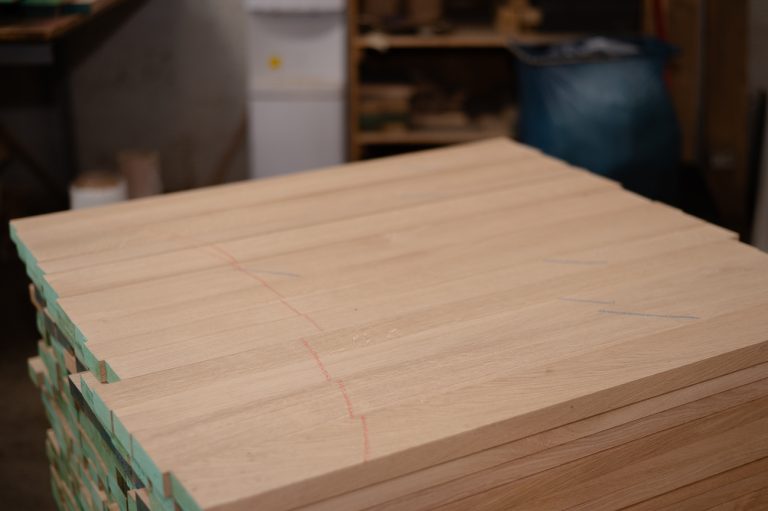 production-of-massive-wooden-panels_44